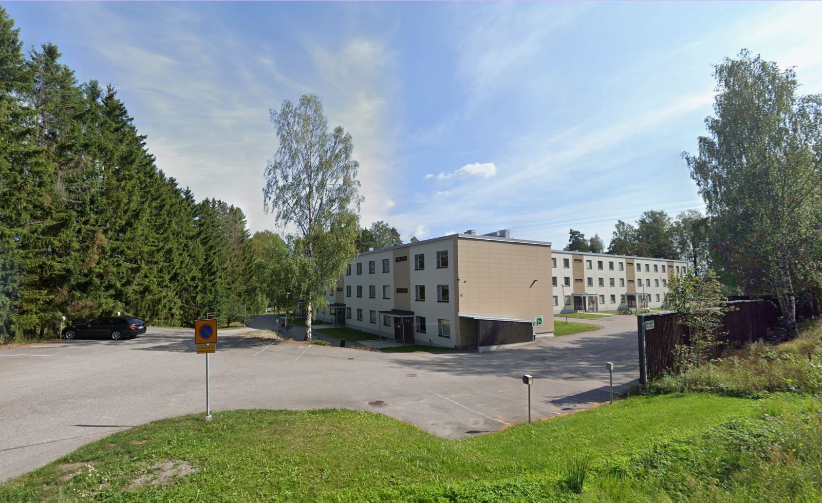 As Oy Kustaanmäen asuinkerrostalot Vantaalla